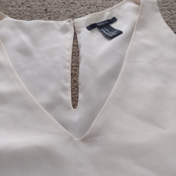 Forever 21 Cream Sleeveless Blouse - Picture 2 of 4
